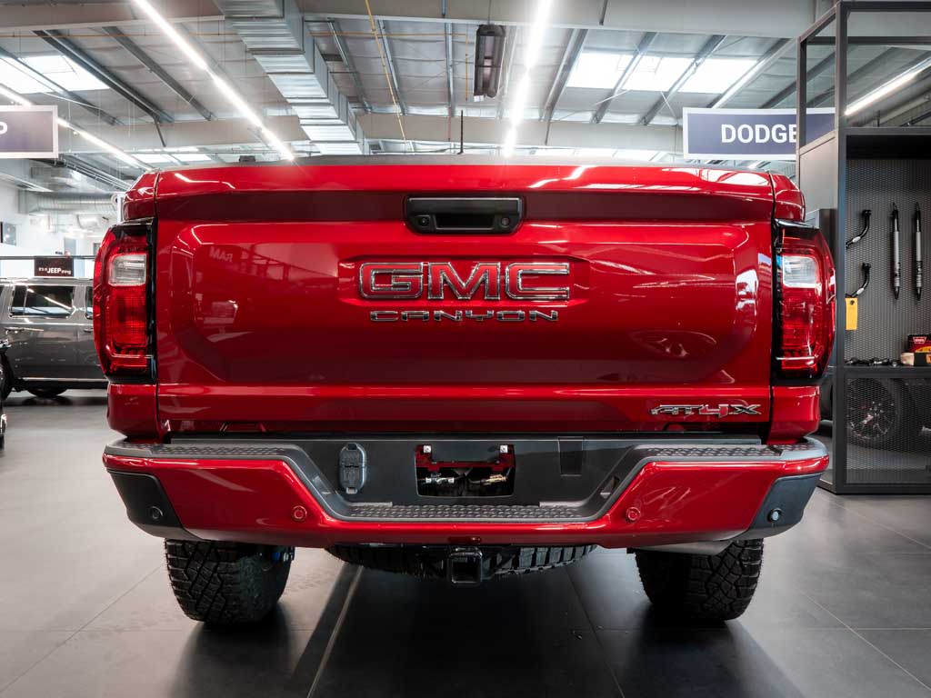 gmc-canyon-2-7-at4x-3-lift-4wd-head-up - 3