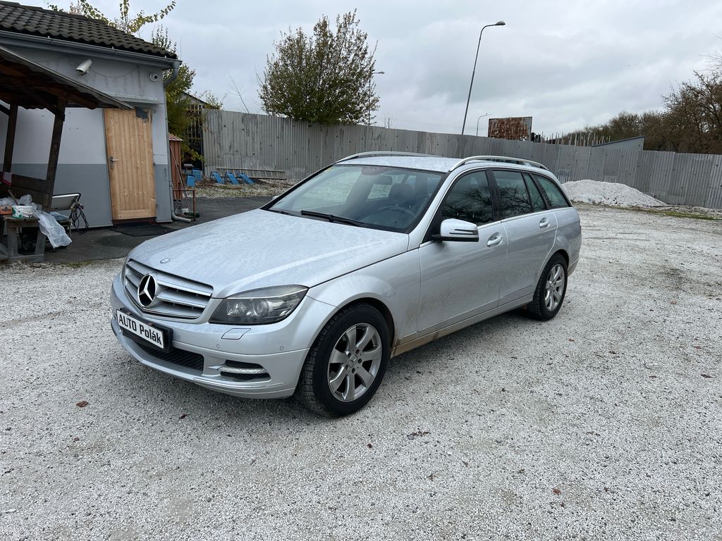 mercedes-benz-tridy-c-c220cdiblueefficiencyavantgard - 5