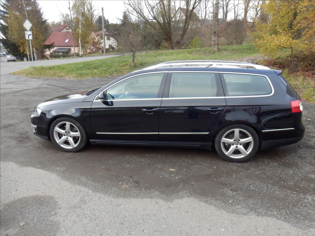 volkswagen-passat-2-0-tdi-trendline-variant - 1