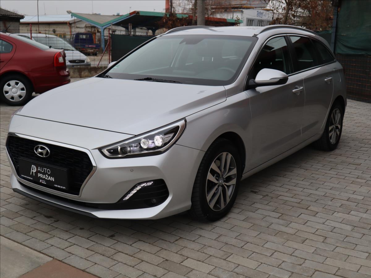 hyundai-i30-1-4-t-gdi-style-led-kamera - 2