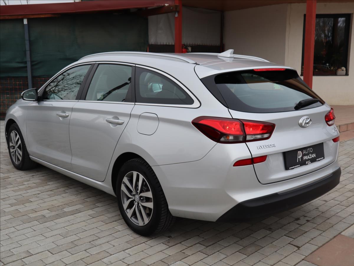 hyundai-i30-1-4-t-gdi-style-led-kamera - 3