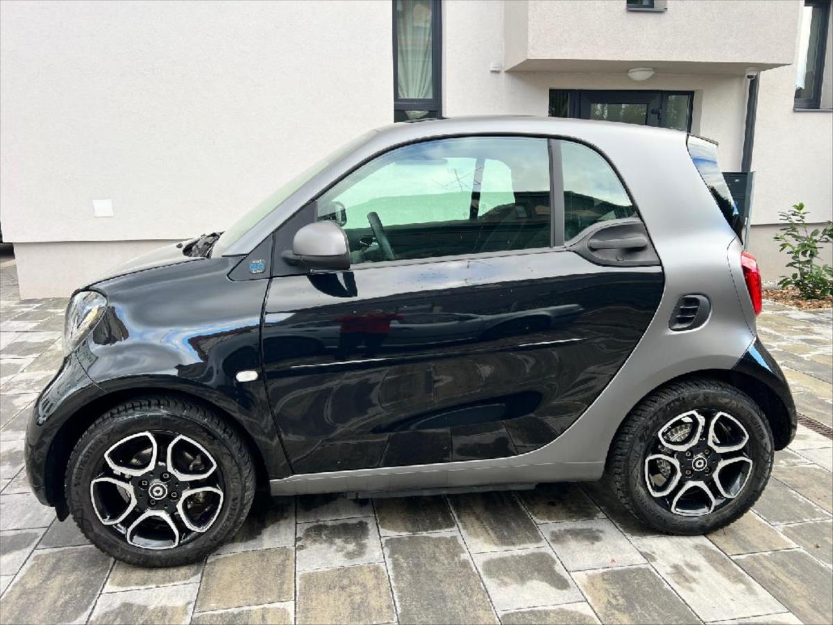 smart-fortwo-0-0-eq-60kw-kupe - 1