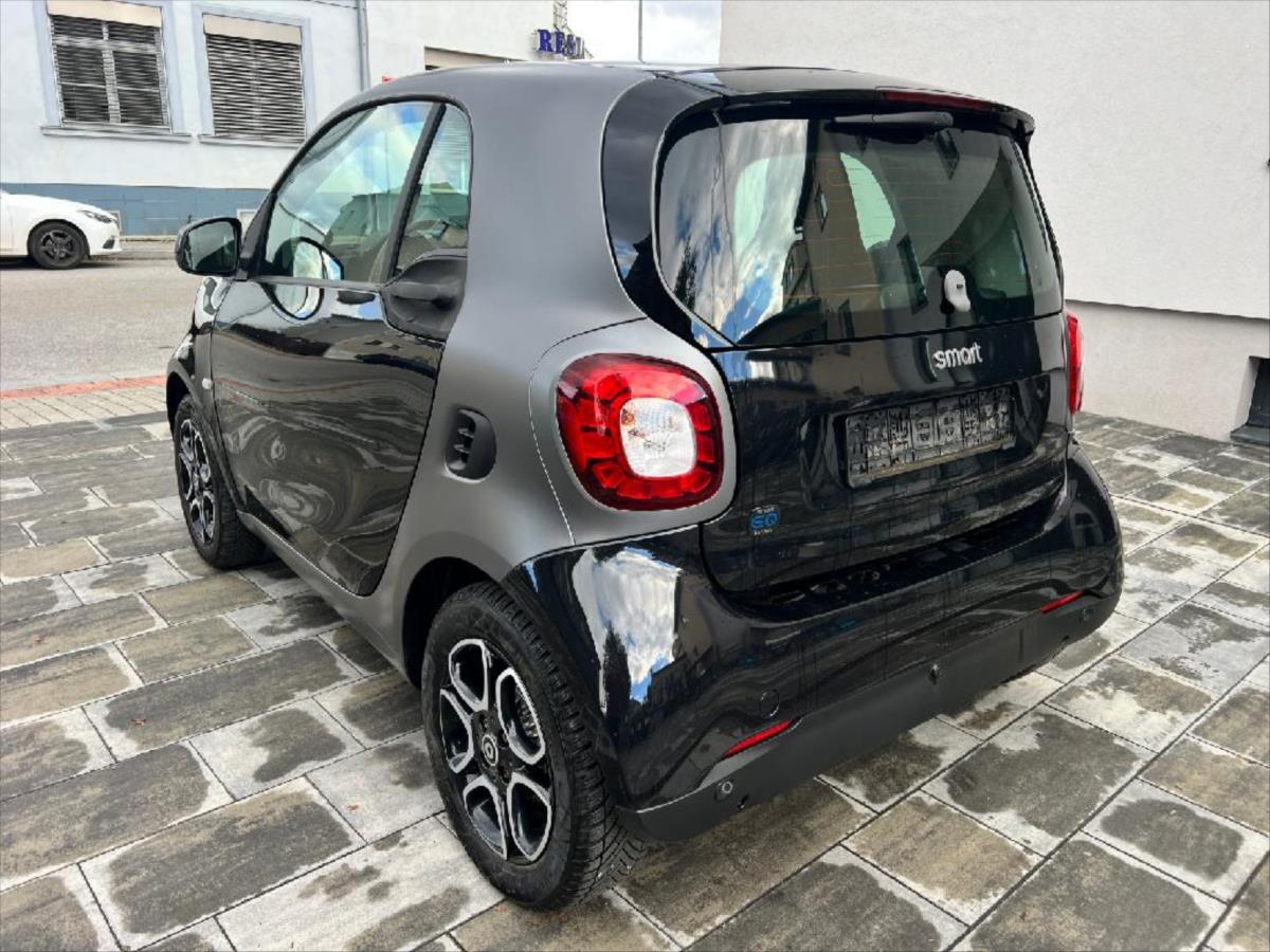 smart-fortwo-0-0-eq-60kw-kupe - 4