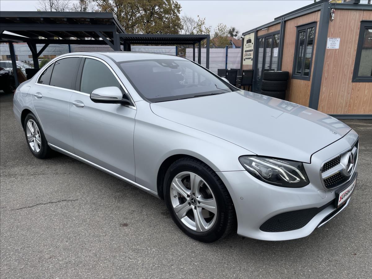 mercedes-benz-tridy-e-2-0-e-220d-4matic-led-navi-kamera-vyhr-sport-sedadla-servisni-historie-po-servise - 2