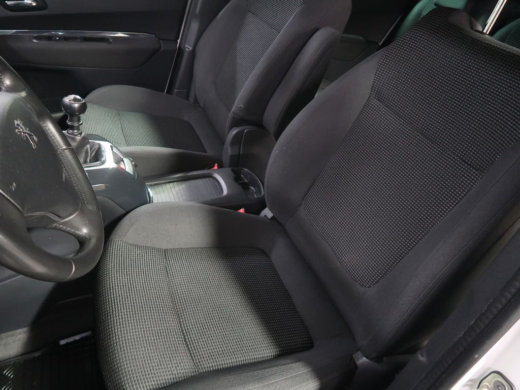 peugeot-5008-1-6hdi-cz-1maj-manual - 8