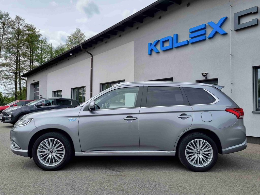 mitsubishi-outlander-2-4-phev-4x4 - 1