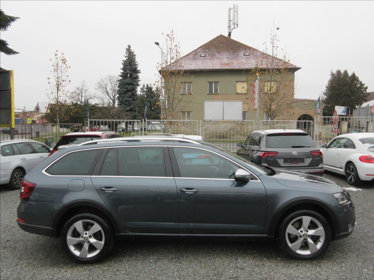 skoda-octavia-2-0-tdi-dsg-4x4-led-scout - 3