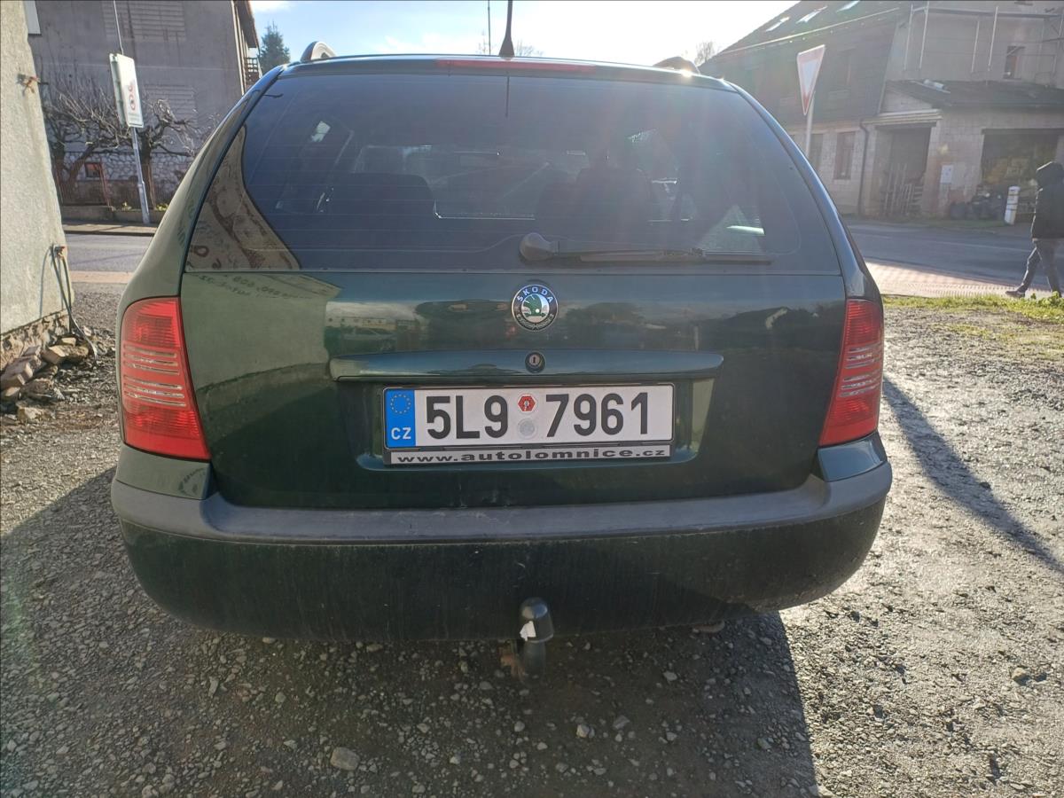 skoda-octavia-1-6-ambiente-combi - 4