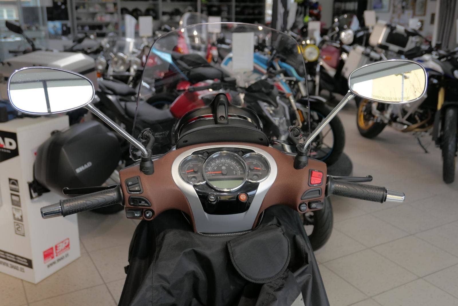 piaggio-beverly-300-beverly-300 - 8