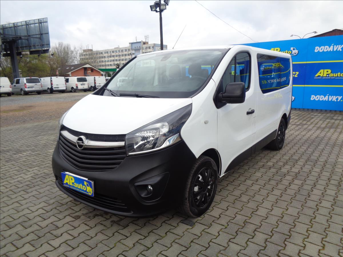 Opel Vivaro 1,6 CDTI  L1H1 9 MÍST BUS KLIMA