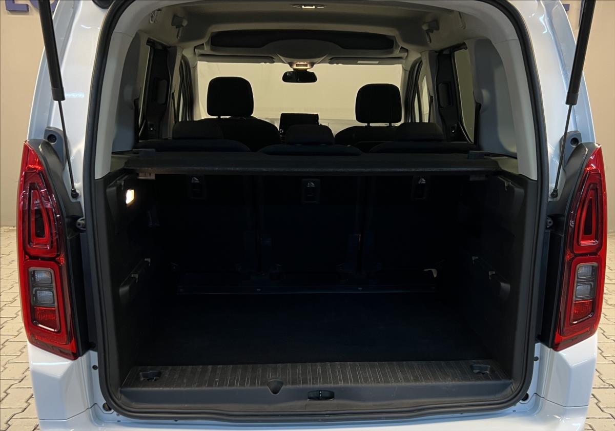 toyota-proace-city-verso-1-2-family-short - 8