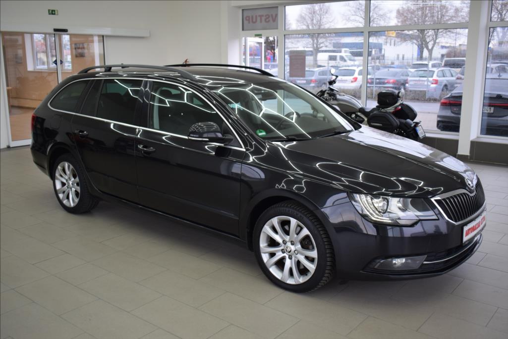 skoda-superb-2-0-tdi-dsg-f1-125-kw-bi-xen - 2