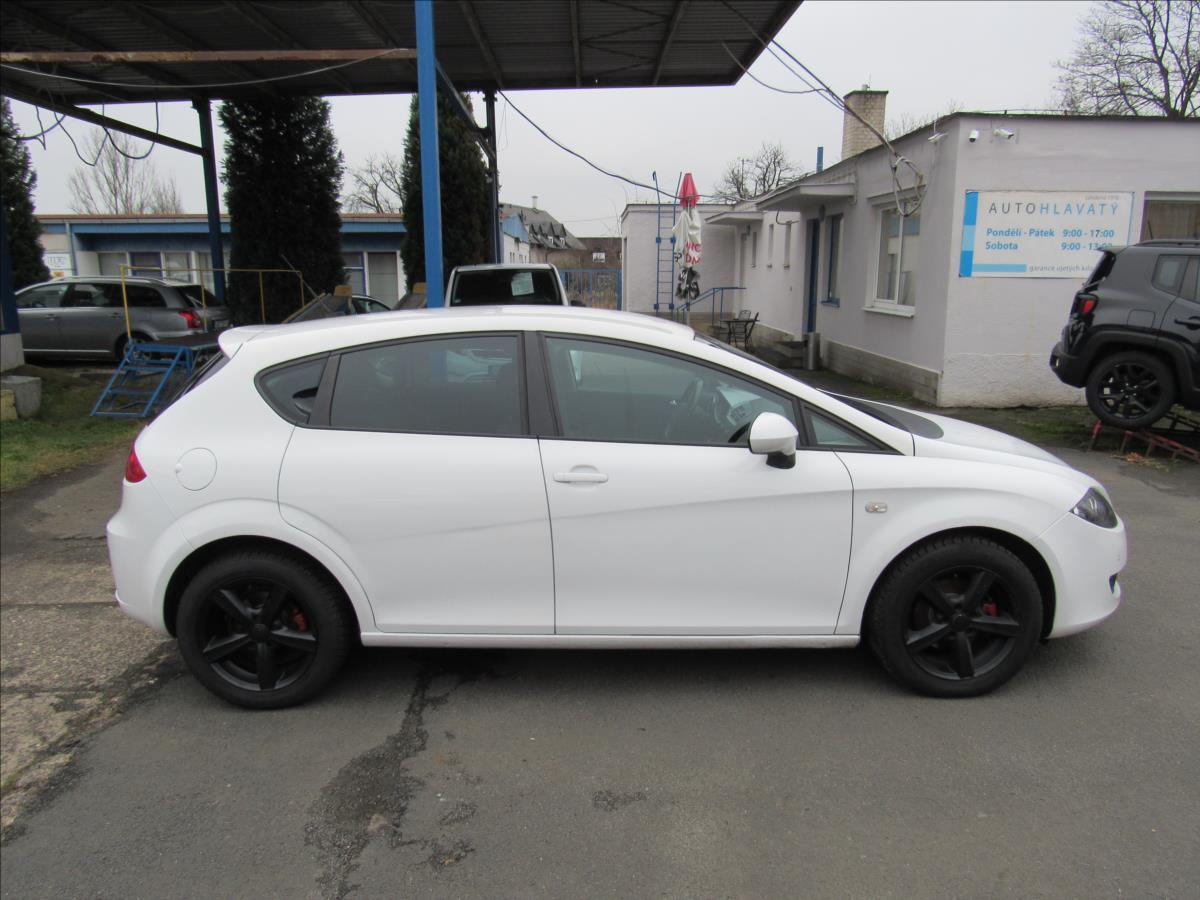 seat-leon-1-6-tdi-cr-77-kw-style-dsg - 7