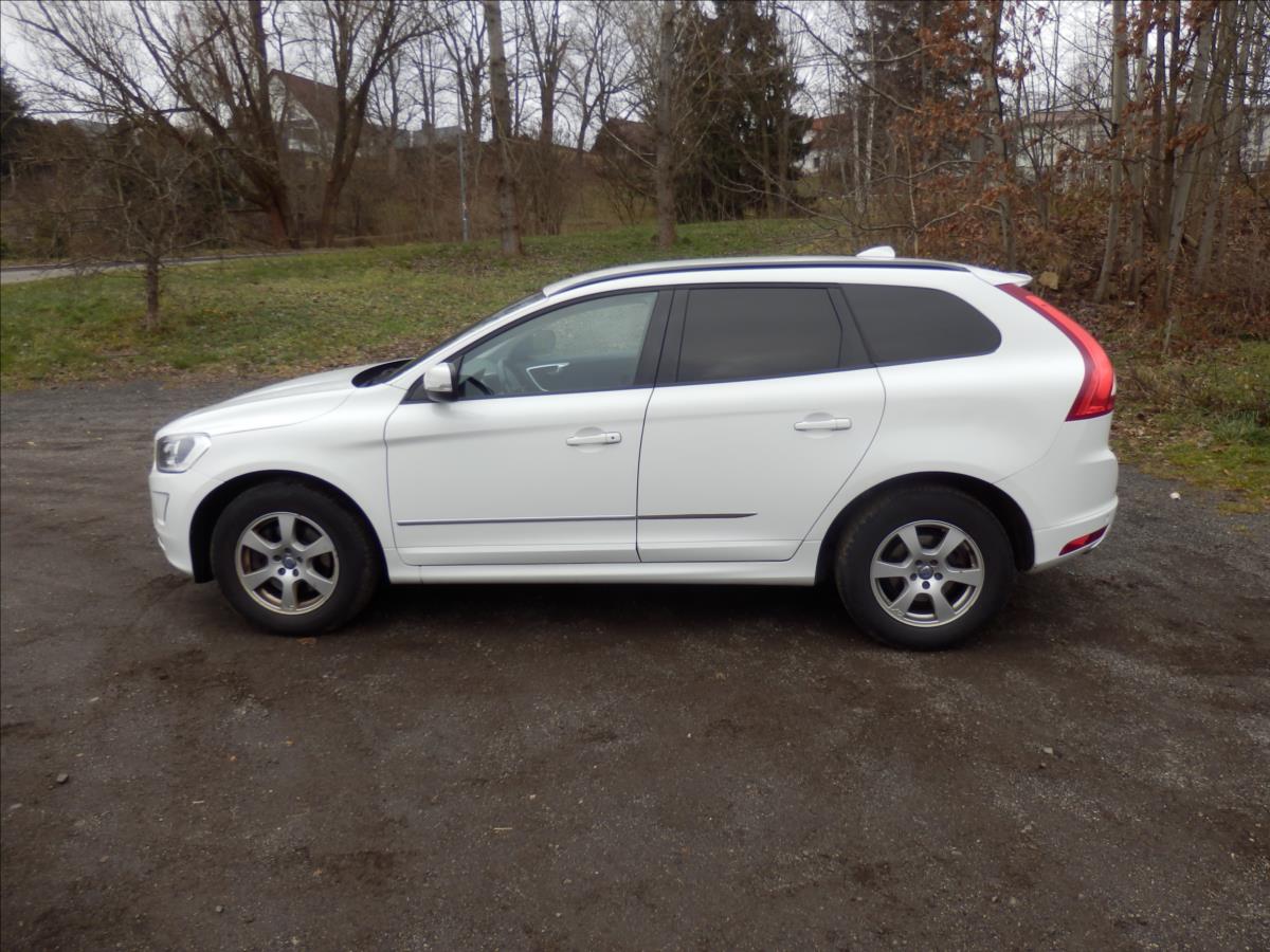 volvo-xc60-2-4-d4-kinetic-awd-auto - 1