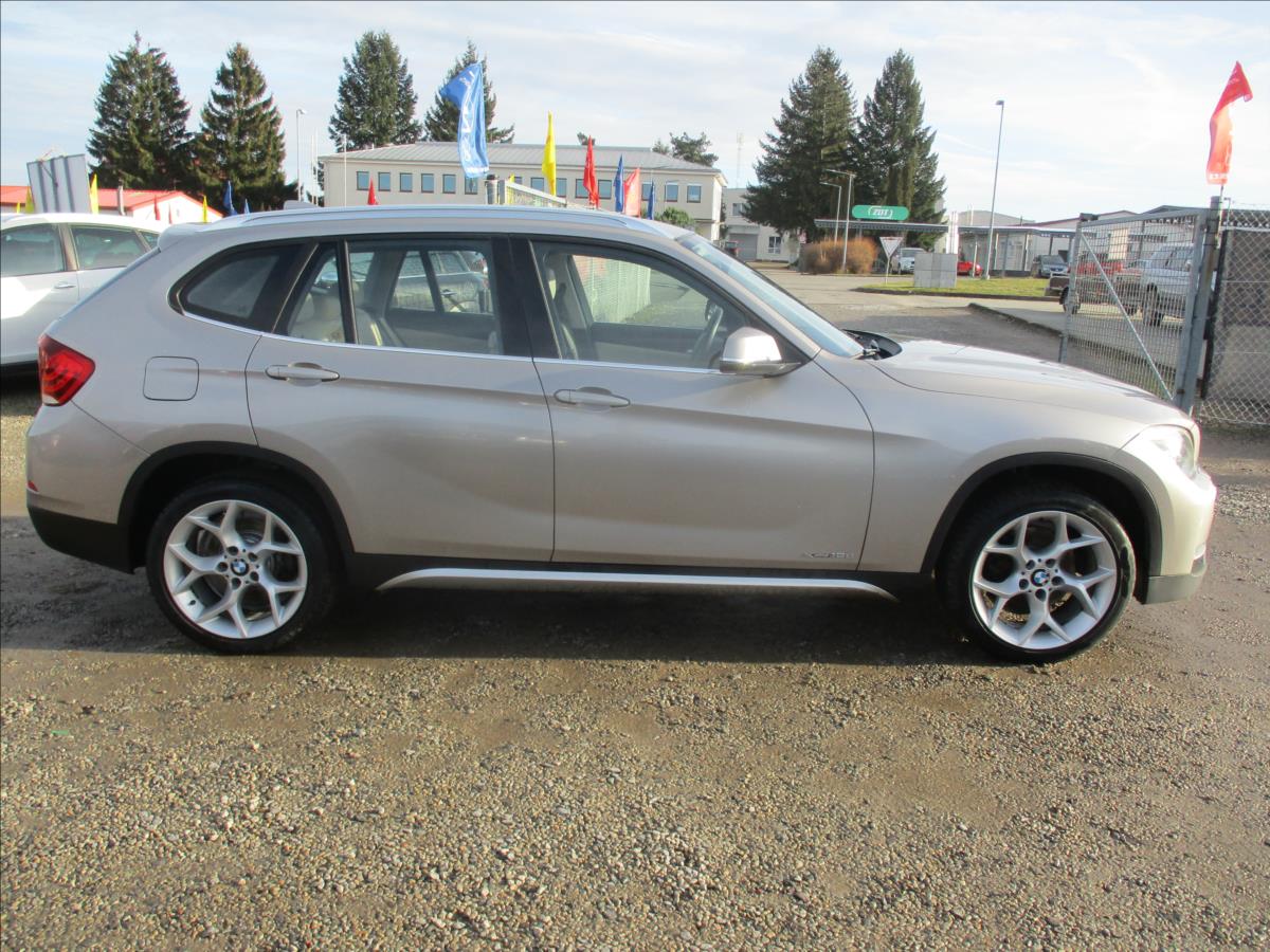 bmw-x1-2-0-xdrive18d-futura-panorama-kuze-xenon - 4