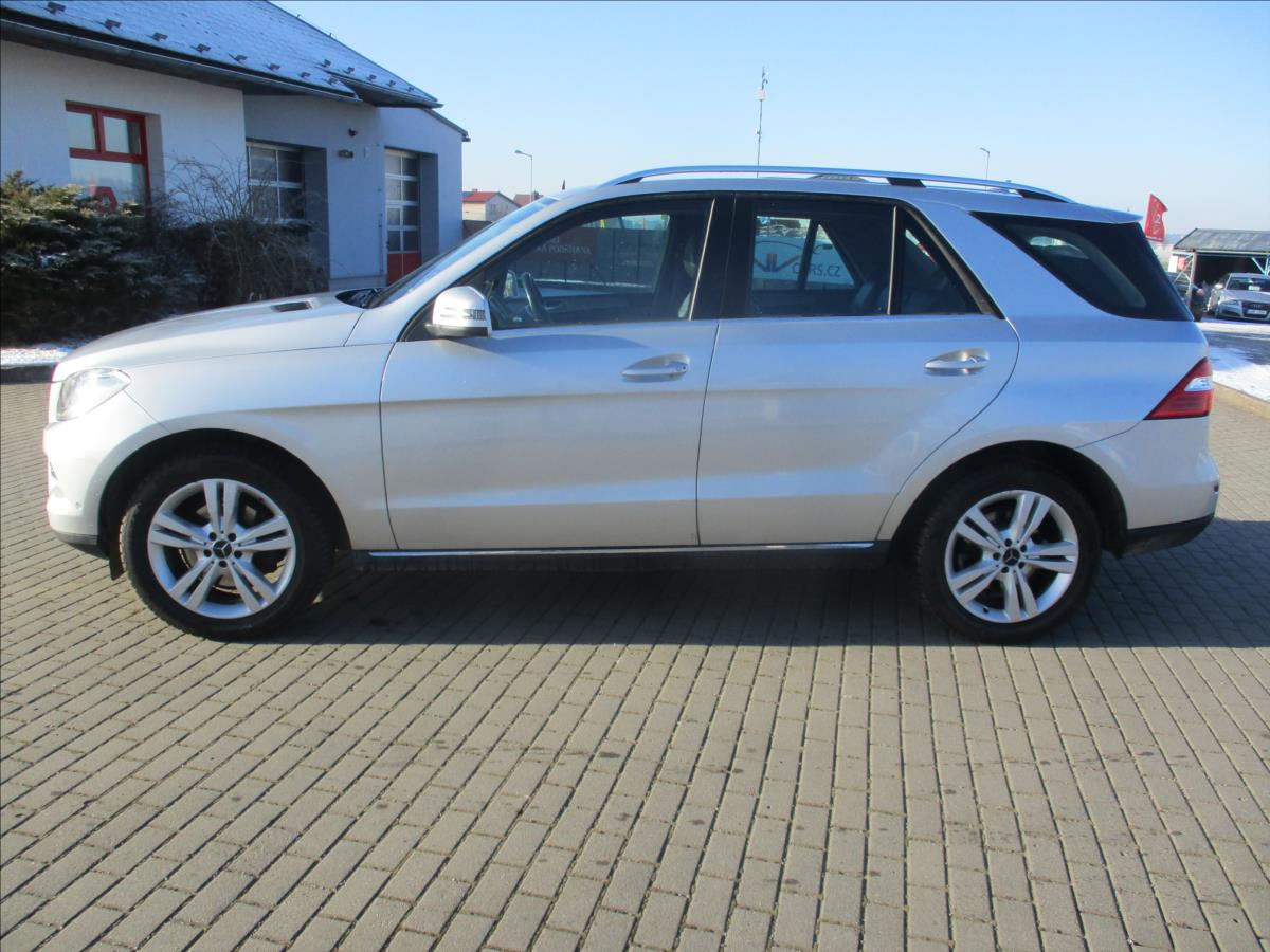 mercedes-benz-tridy-m-2-2-ml250-bluetec-4matic - 1