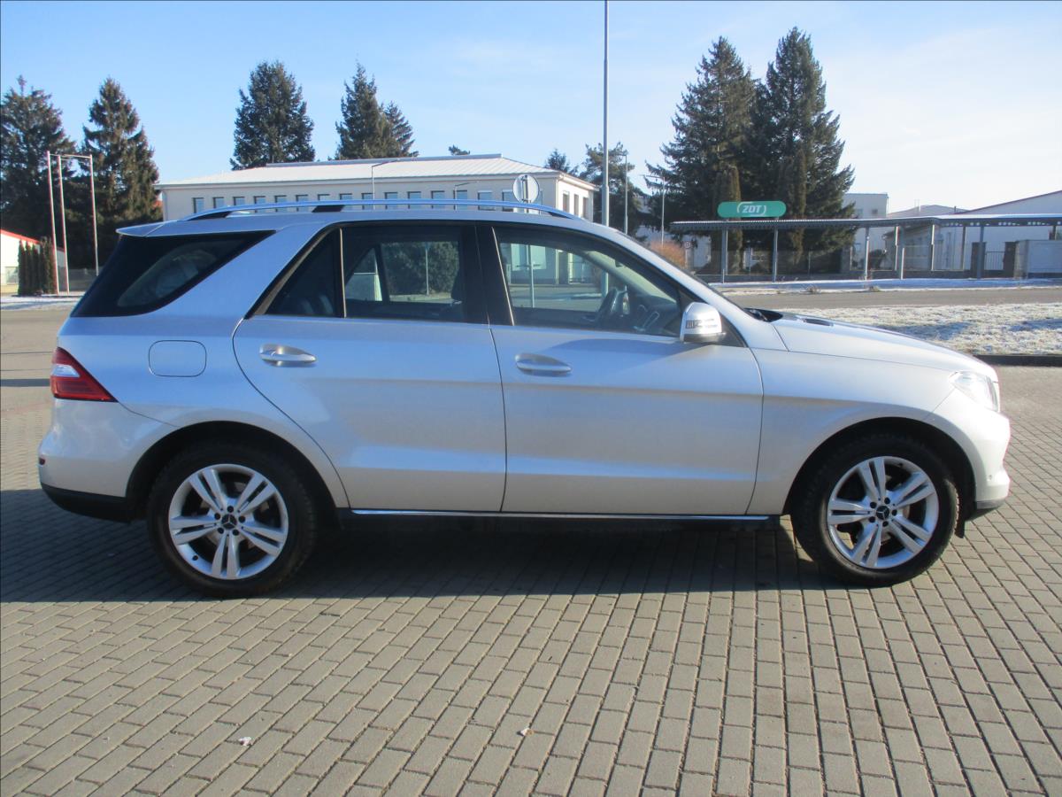 mercedes-benz-tridy-m-2-2-ml250-bluetec-4matic - 4