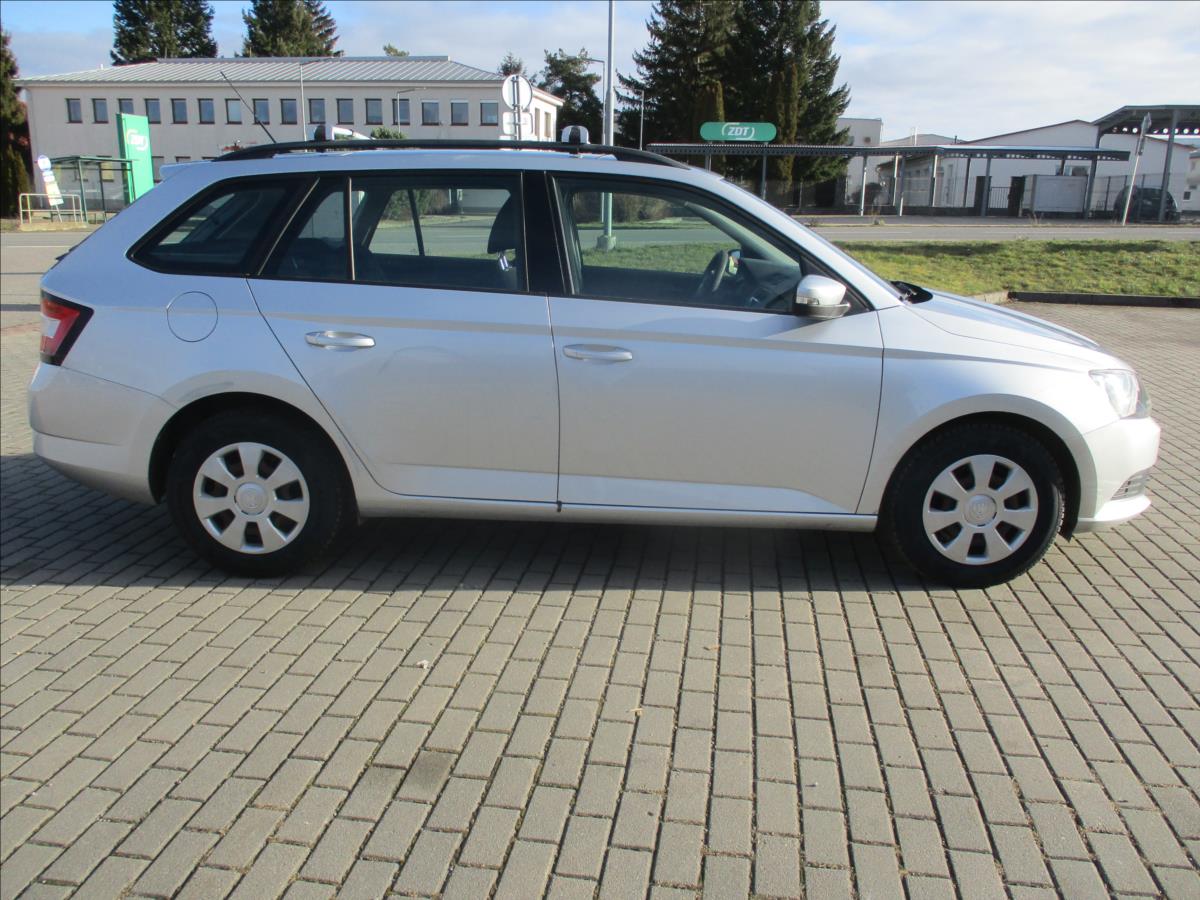 skoda-fabia-1-4-tdi-66kw-trend-bez-koroze - 4