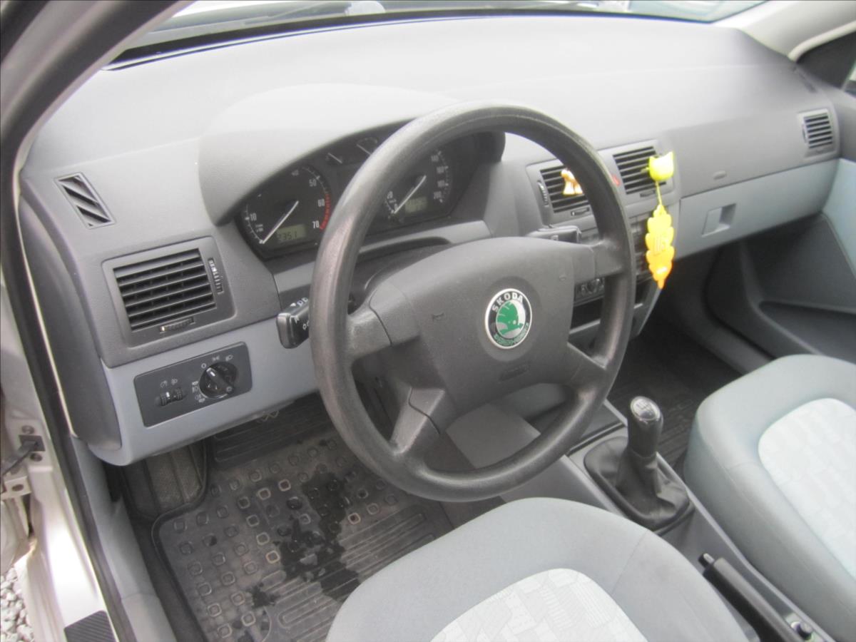 skoda-fabia-1-4mpi-comfort - 9