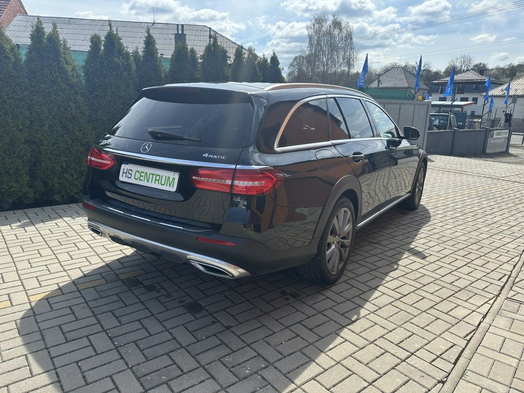 mercedes-benz-tridy-e-e-220d-4matic-all-terraint - 2