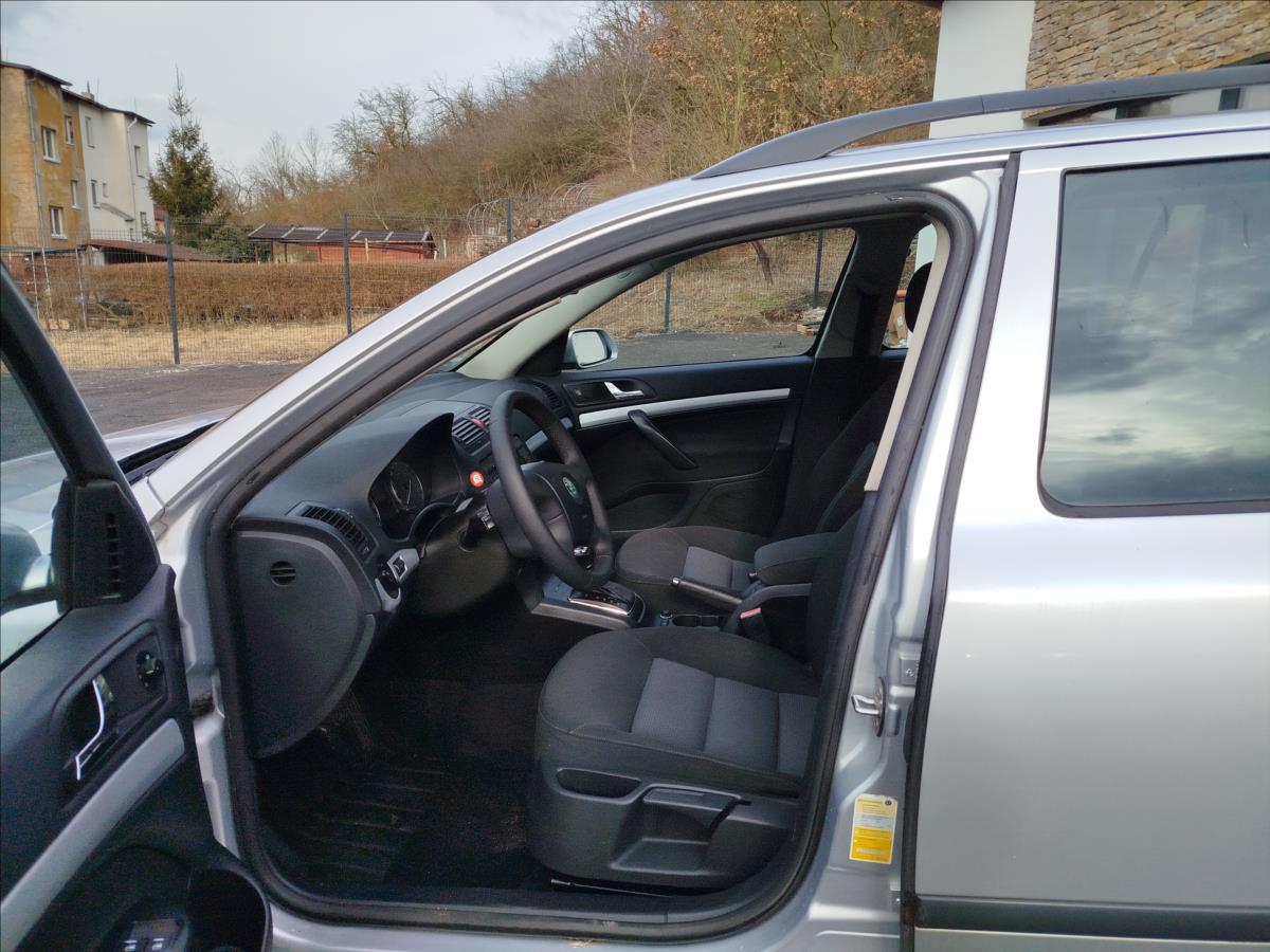 skoda-octavia-1-9-tdi-dsg-77kw-ambiente - 6
