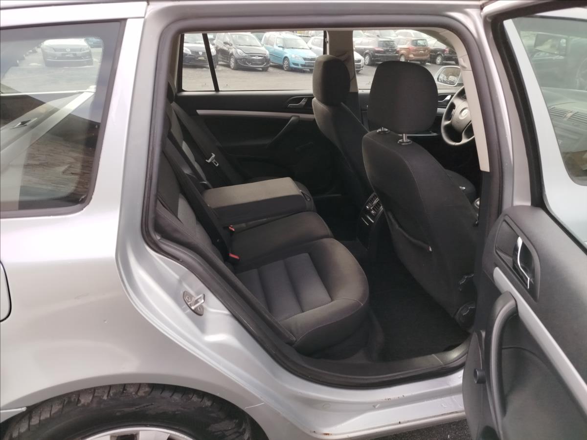 skoda-octavia-1-9-tdi-dsg-77kw-ambiente - 9