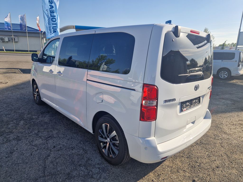 toyota-proace-2-0d-l1-8mist-family-navi - 6