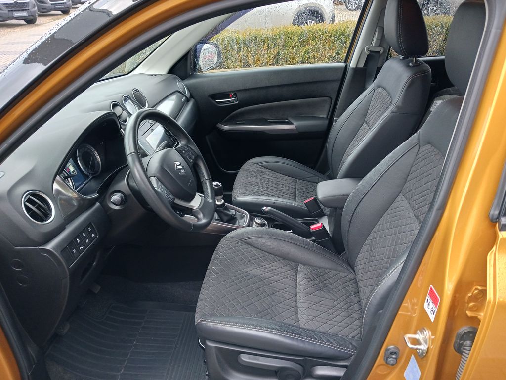 suzuki-vitara-1-4-boosterjet-4x4-elegance - 9