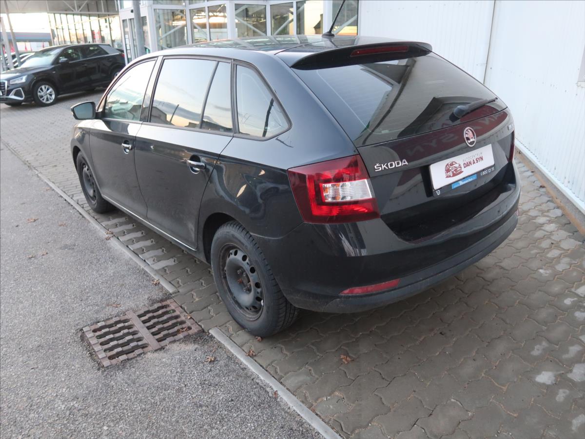 skoda-rapid-1-0-tsi-70kw-spaceback - 3