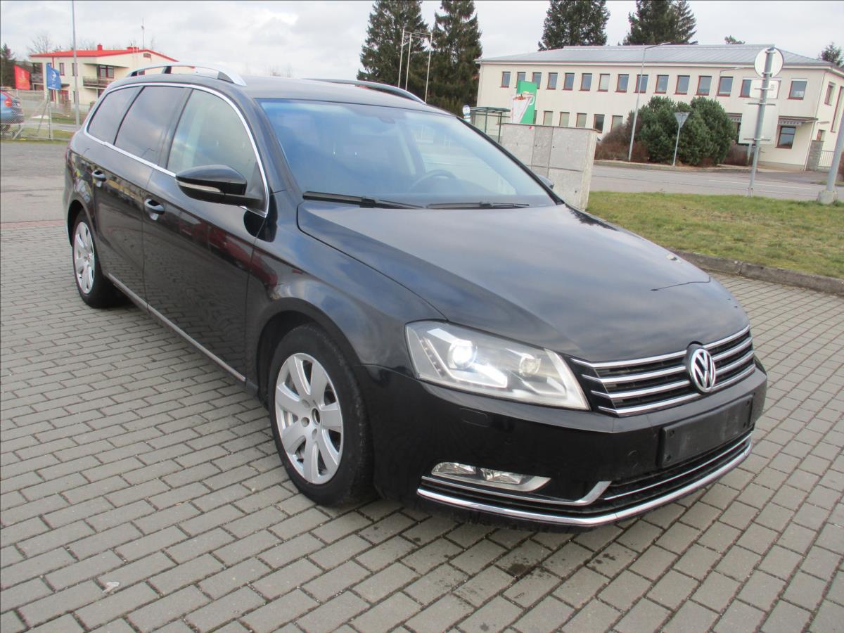 volkswagen-passat-2-0-tdi-103kw-highline-bez-koroze - 5