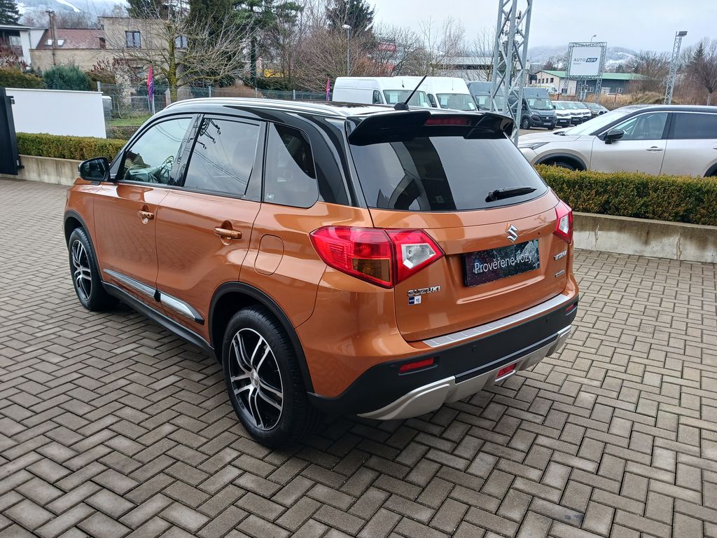 suzuki-vitara-1-6-vvt-4x4-elegance-panorama - 3