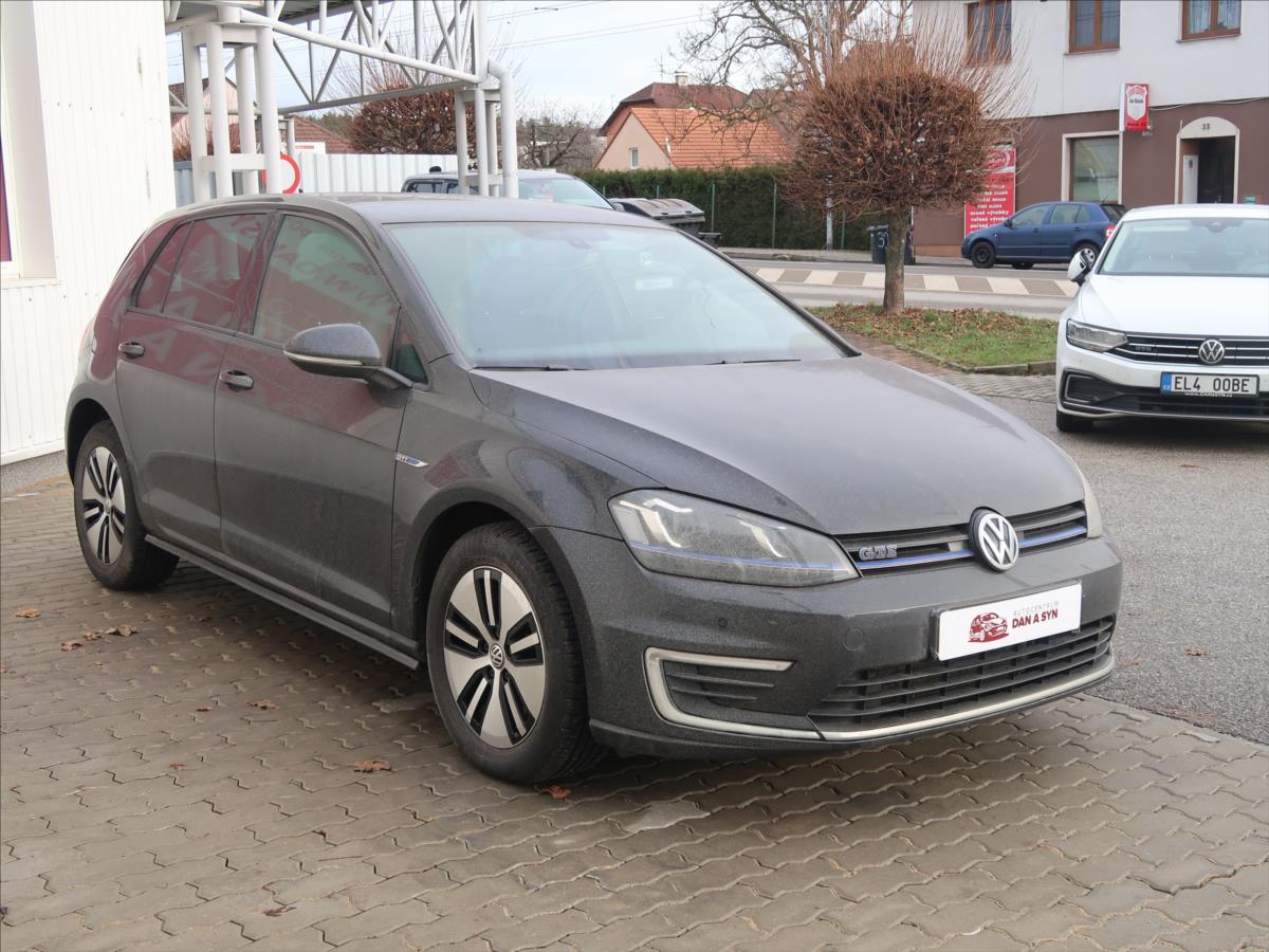 volkswagen-golf-1-4-tsi-110kw-gte-hybrid - 1