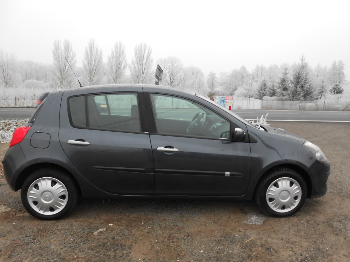 renault-clio-1-2-16v-55-kw-serviska-klima - 4