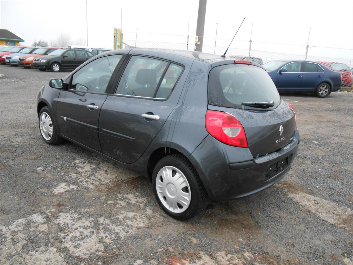 renault-clio-1-2-16v-55-kw-serviska-klima - 7