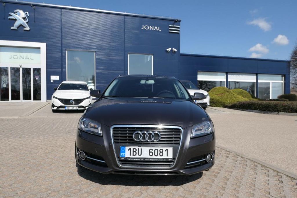 audi-a3-1-2-tfsi-attraction-sportback - 6