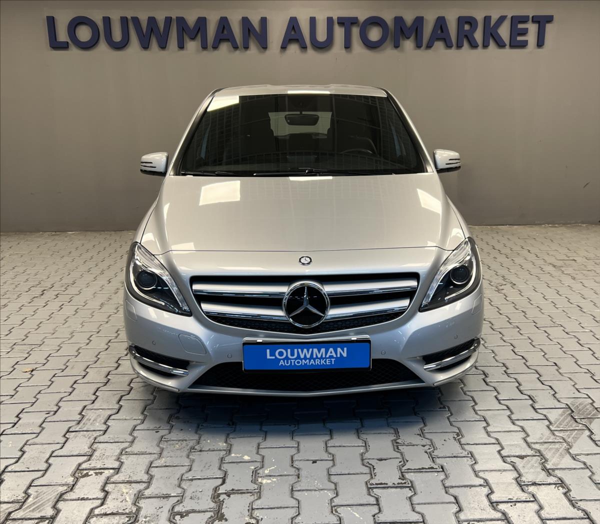 mercedes-benz-tridy-b-1-6-b180-blueefficiency - 3