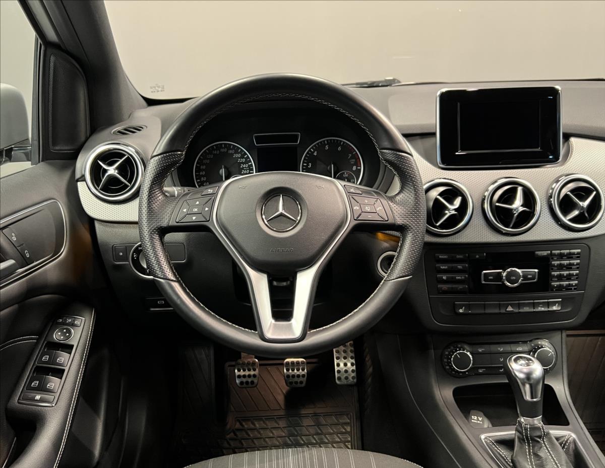 mercedes-benz-tridy-b-1-6-b180-blueefficiency - 4