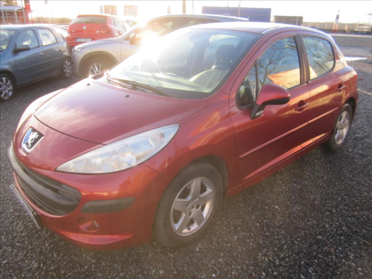 Peugeot 207 1.4i 16V  aut. KLIMA