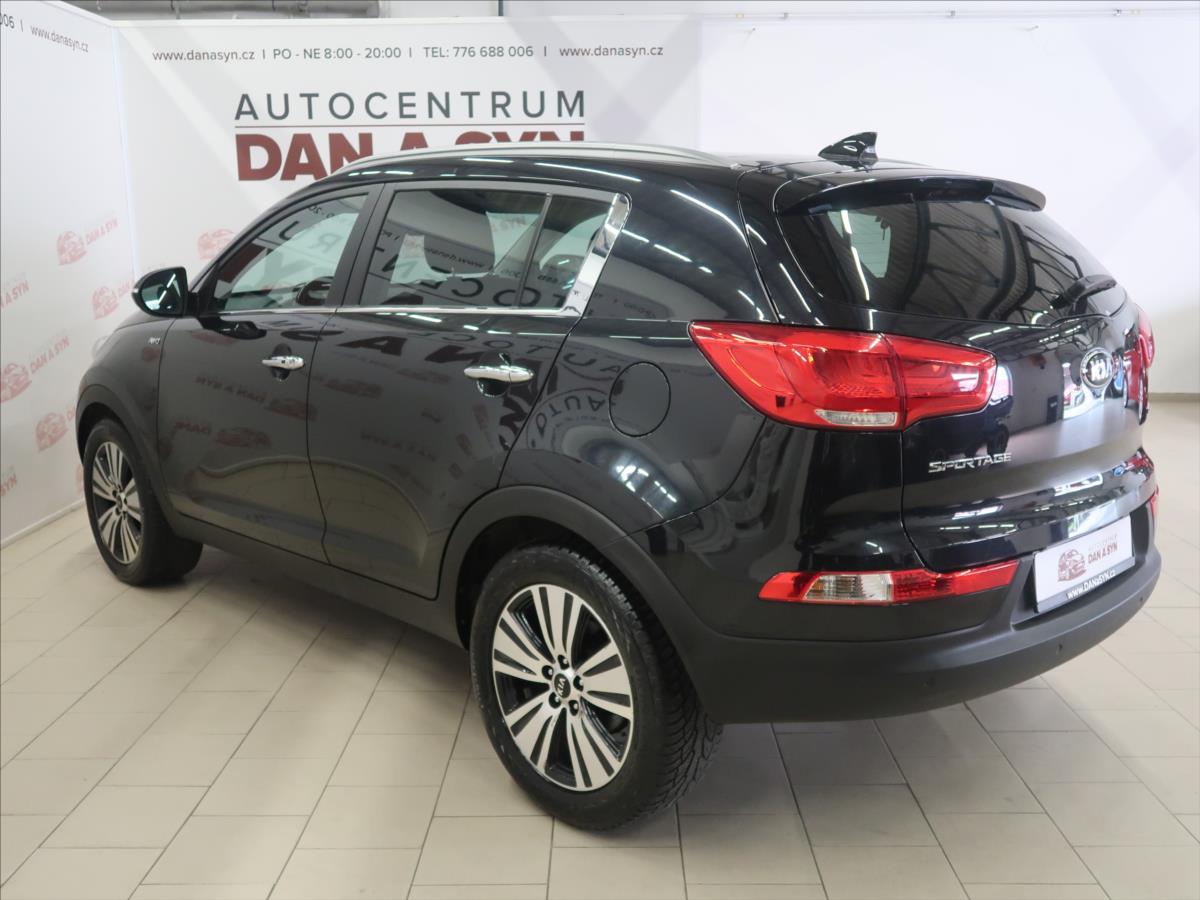 kia-sportage-2-0-crdi-4x4-top-a-t-spirit - 5