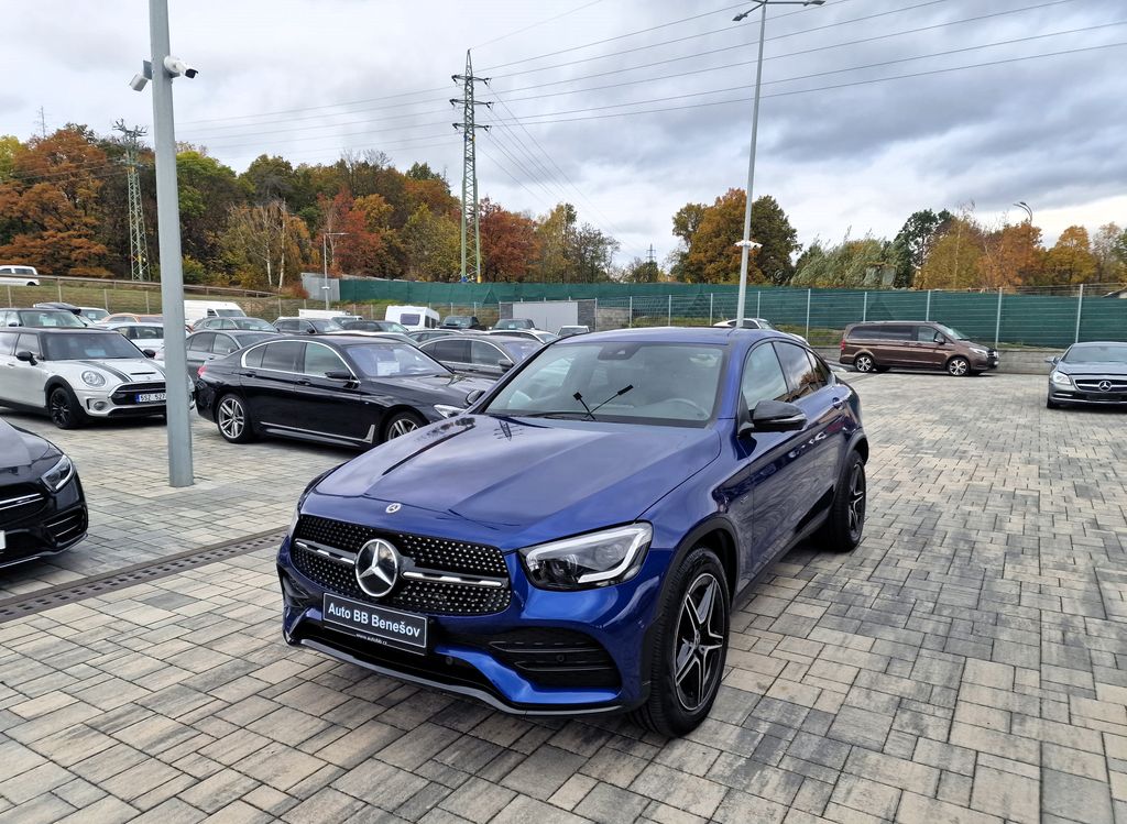 mercedes-benz-glc-glc-300-de-4matic-coupe-amg-cr - 1