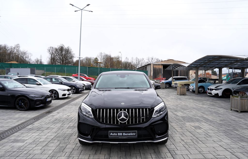 Mercedes-Benz GLE GLE 350d 4Matic AMG ČR 1.maj.