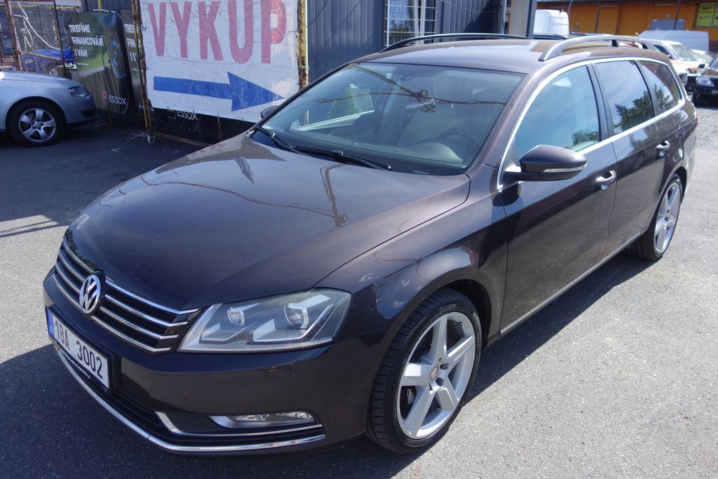 Volkswagen Passat 2,0TDi 103 kW DSG ČR! Serv.kn!