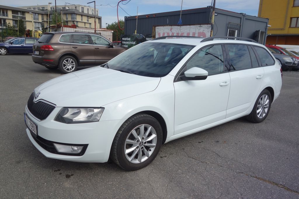 Škoda Octavia 2.0 TDI 110kW DSG Style Combi