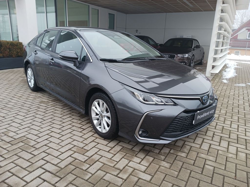 toyota-corolla-1-8-hybrid-e-cvt-comfort-tech - 6