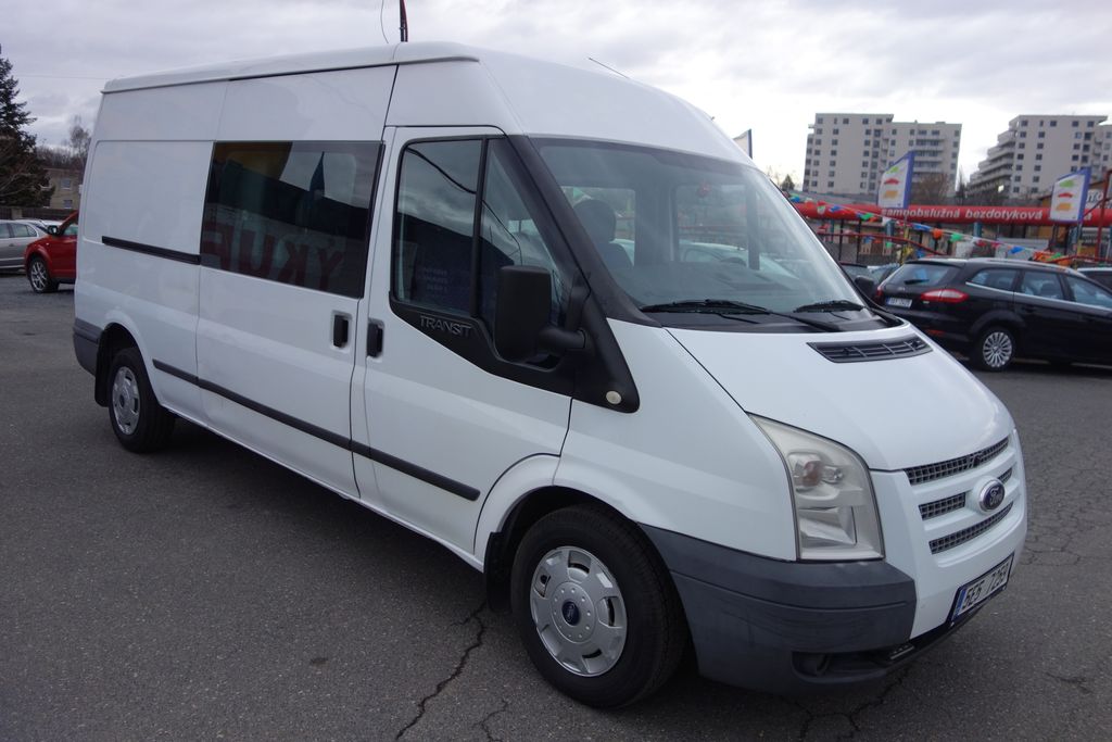 Ford Transit 2,2TDCi L3H2 6 MÍST !