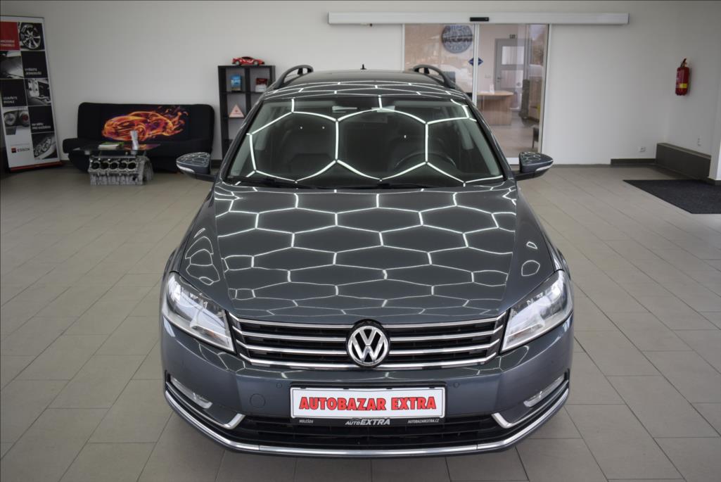 volkswagen-passat-2-0-tdi-comfortline-navi-tz - 1