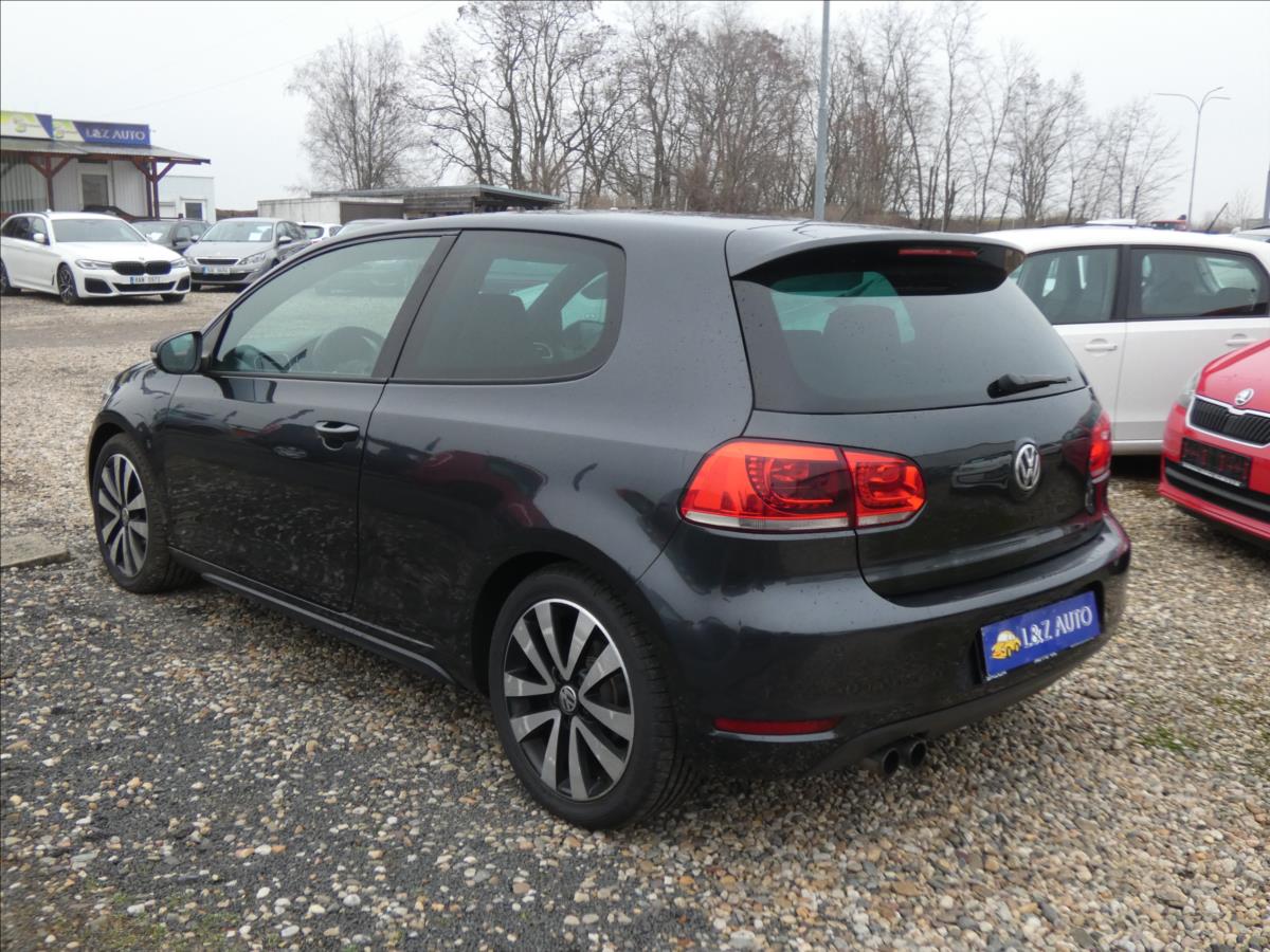 volkswagen-golf-2-0-gtd - 5