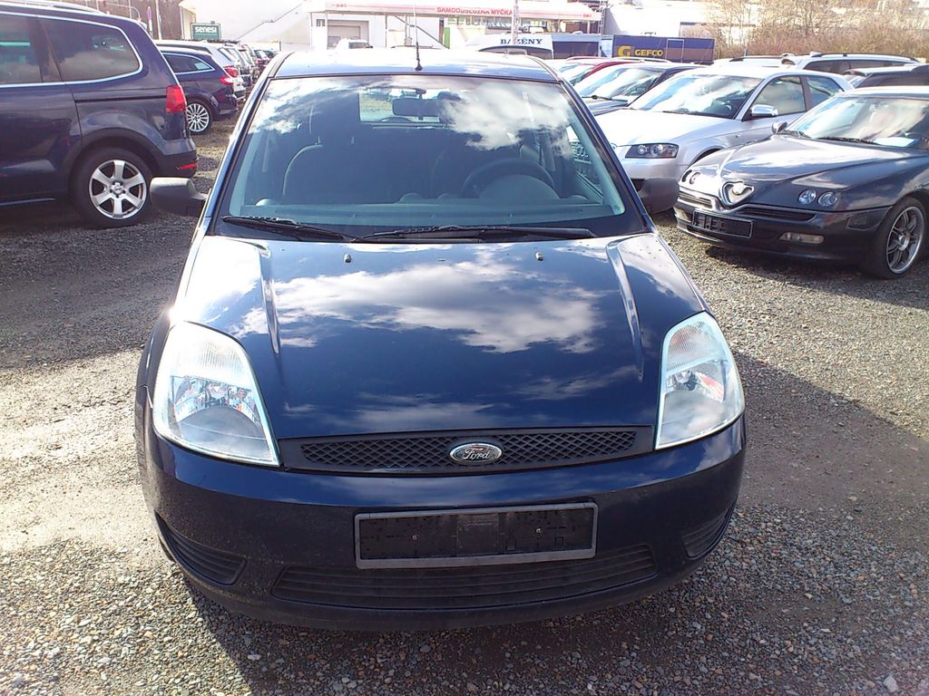 ford-fiesta-1-3-51-kw - 8