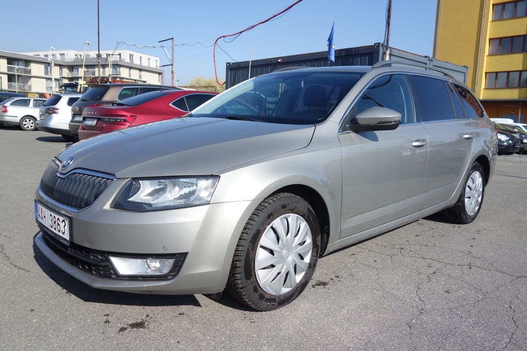 Škoda Octavia 2.0 TDI CR Elegance ČR !