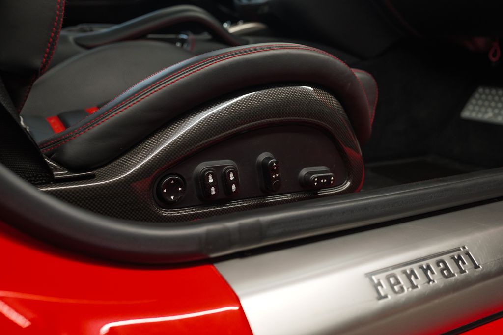 ferrari-599-gtb-f1-carbon-recaro-leds - 8